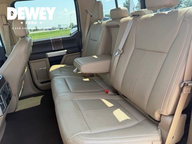 Used 2019 White Platinum Clearcoat Metallic Ford LARIAT image 21