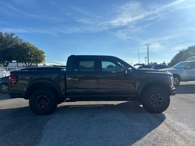 Used 2025 Green Ford Raptor image 4