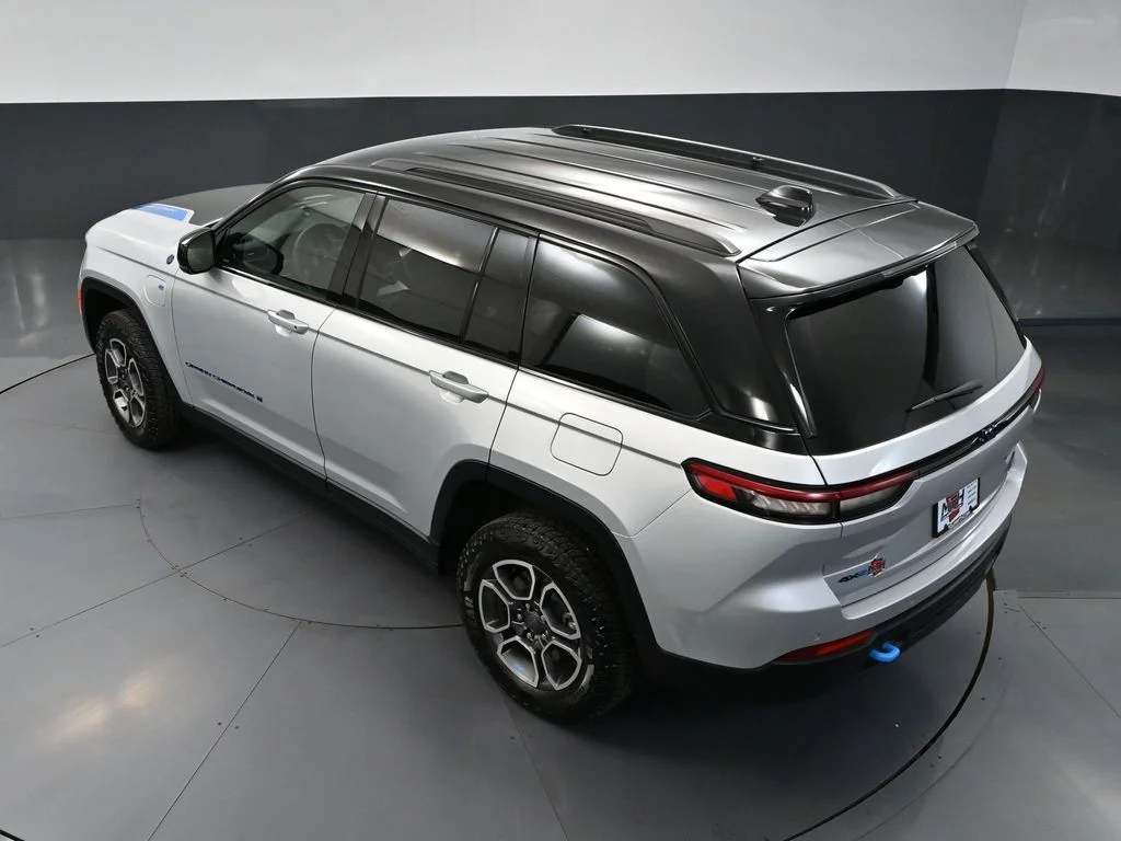 Certified Used 2023 Silver Jeep Trailhawk 4xe image 59