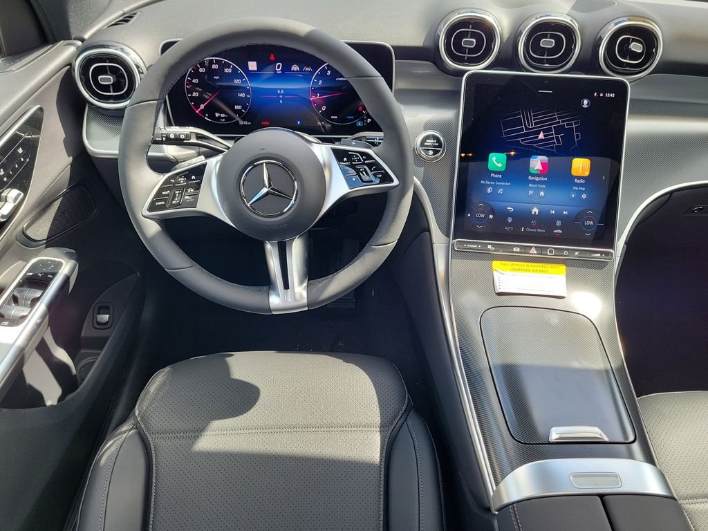 New 2026 MANUFAKTUR Moonlight White Metallic Mercedes-Benz GLC 300 image 14