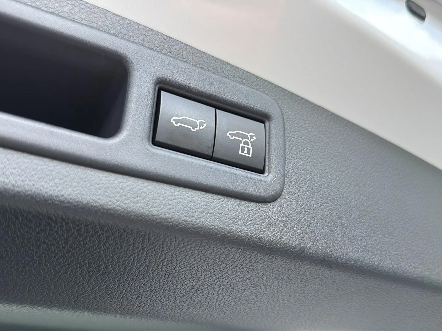 Used 2024 Eminent White Pearl Lexus RX 350 Luxury image 35