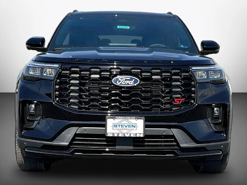 New 2027 Agate Black Metallic Ford ST image 15