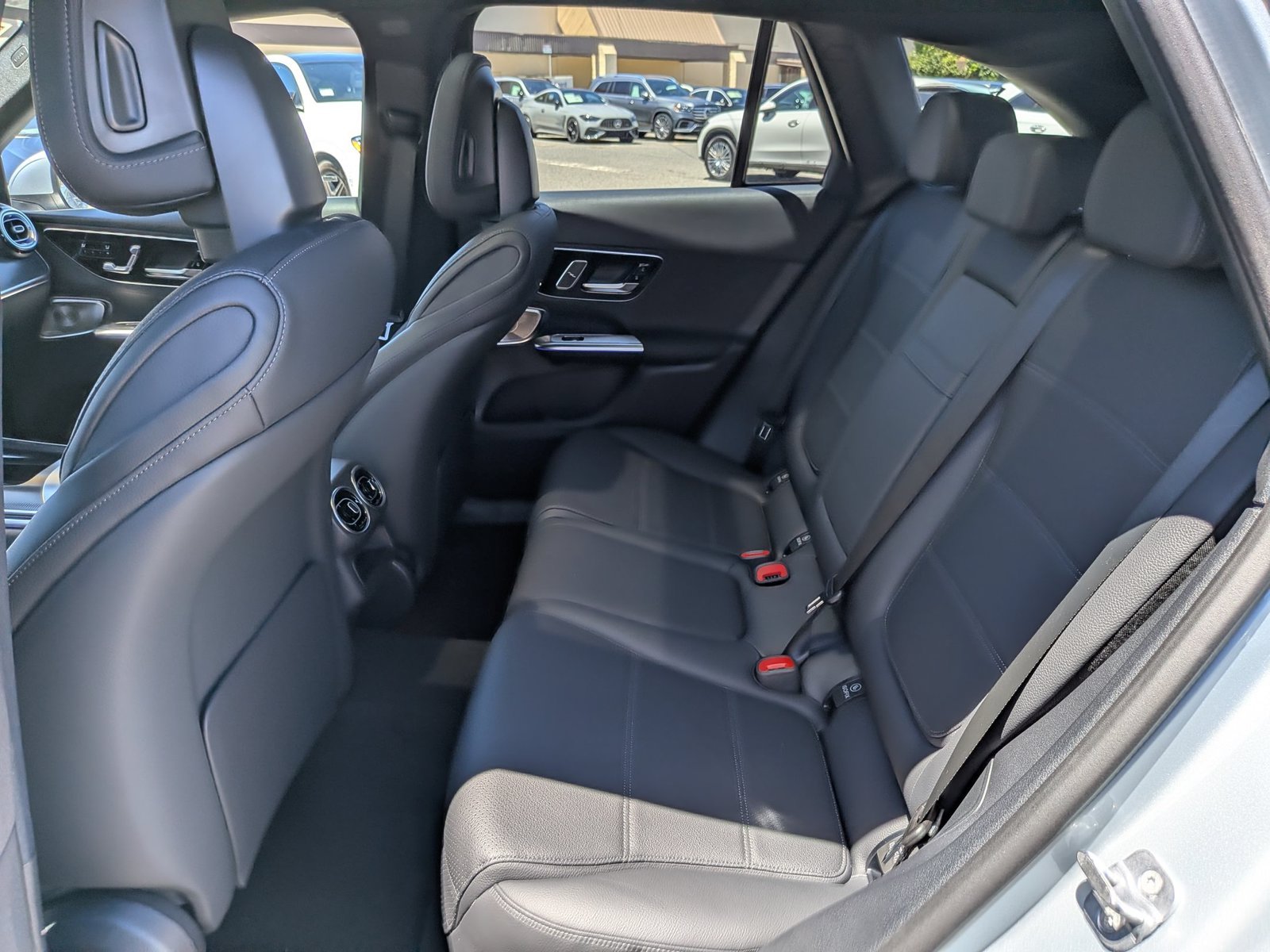 New 2026 Cirrus Silver Metallic Mercedes-Benz GLC 300 image 17