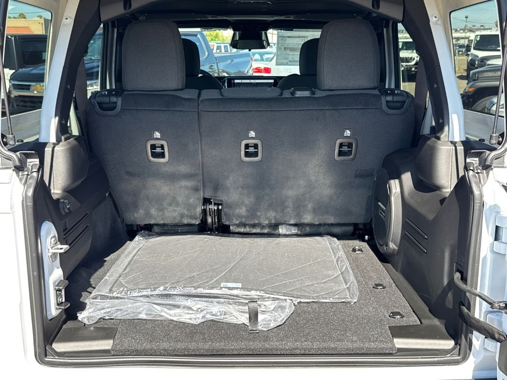 New 2026 Bright White Clearcoat Jeep 85th Anniversary Edition image 14