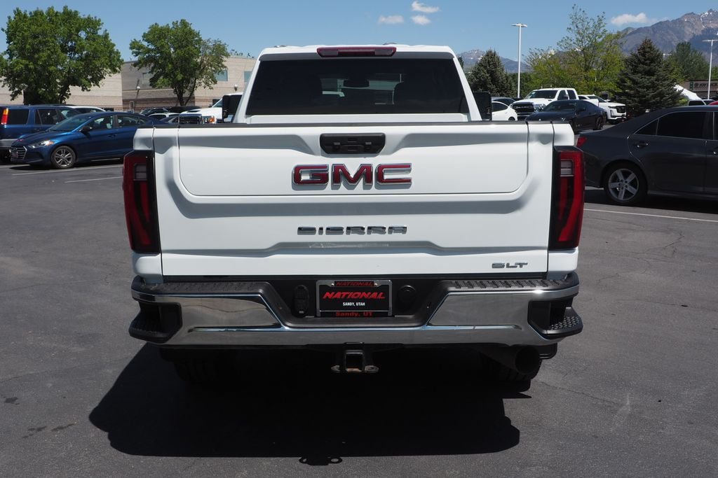 Used 2024 White GMC SLT image 6