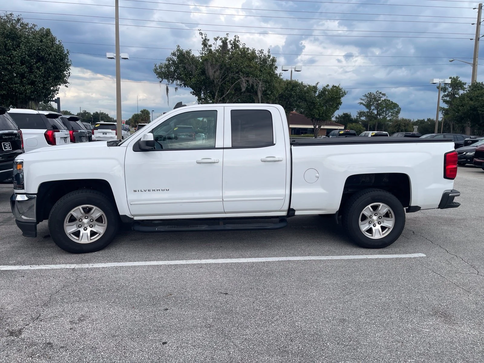 Used 2017 White Chevrolet LT image 2