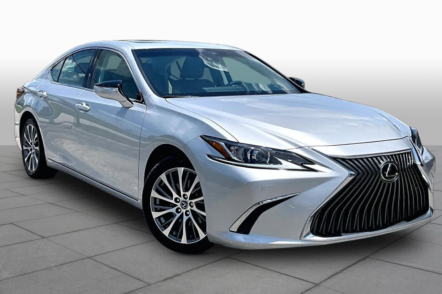 Used 2020 Silver Lining Metallic Lexus  image 3