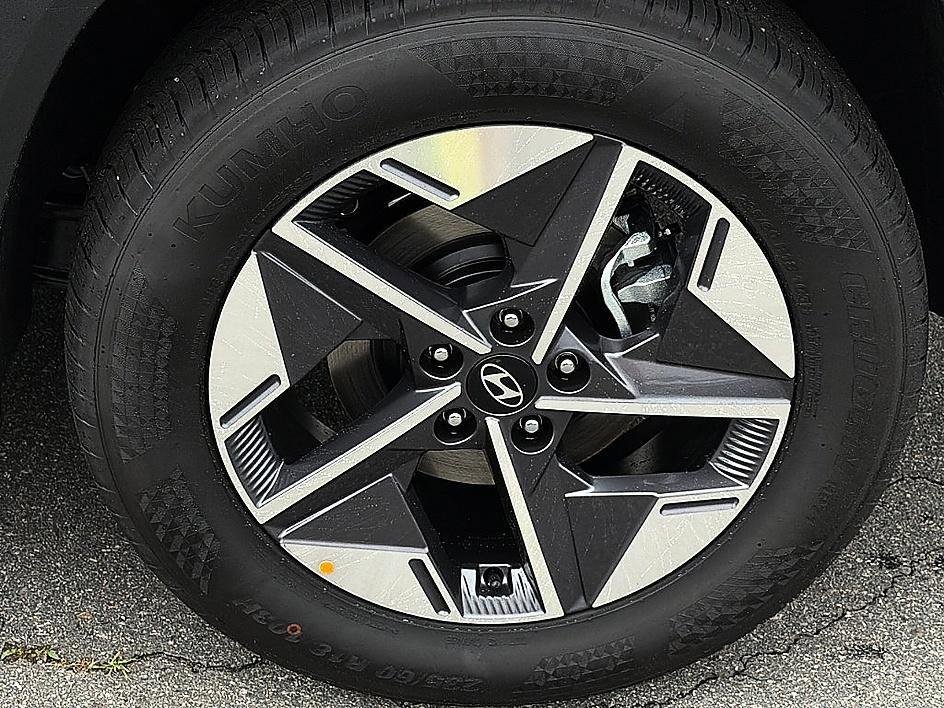 New 2026 Phantom Black Hyundai SEL FWD image 20