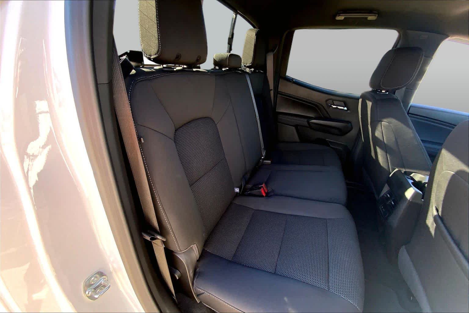 Certified Used 2026 Summit White GMC Elevation image 18