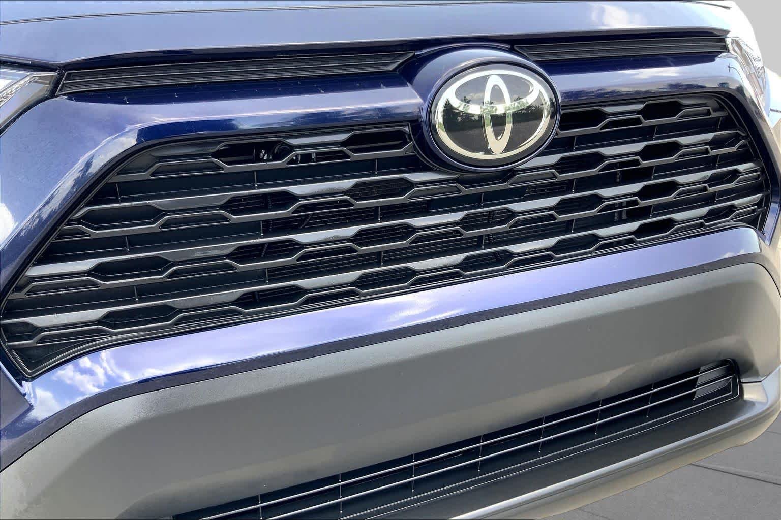 Used 2025 Blueprint Toyota Hybrid XLE image 29