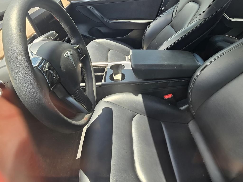 Used 2022 Deep Blue Metallic Tesla Base image 21