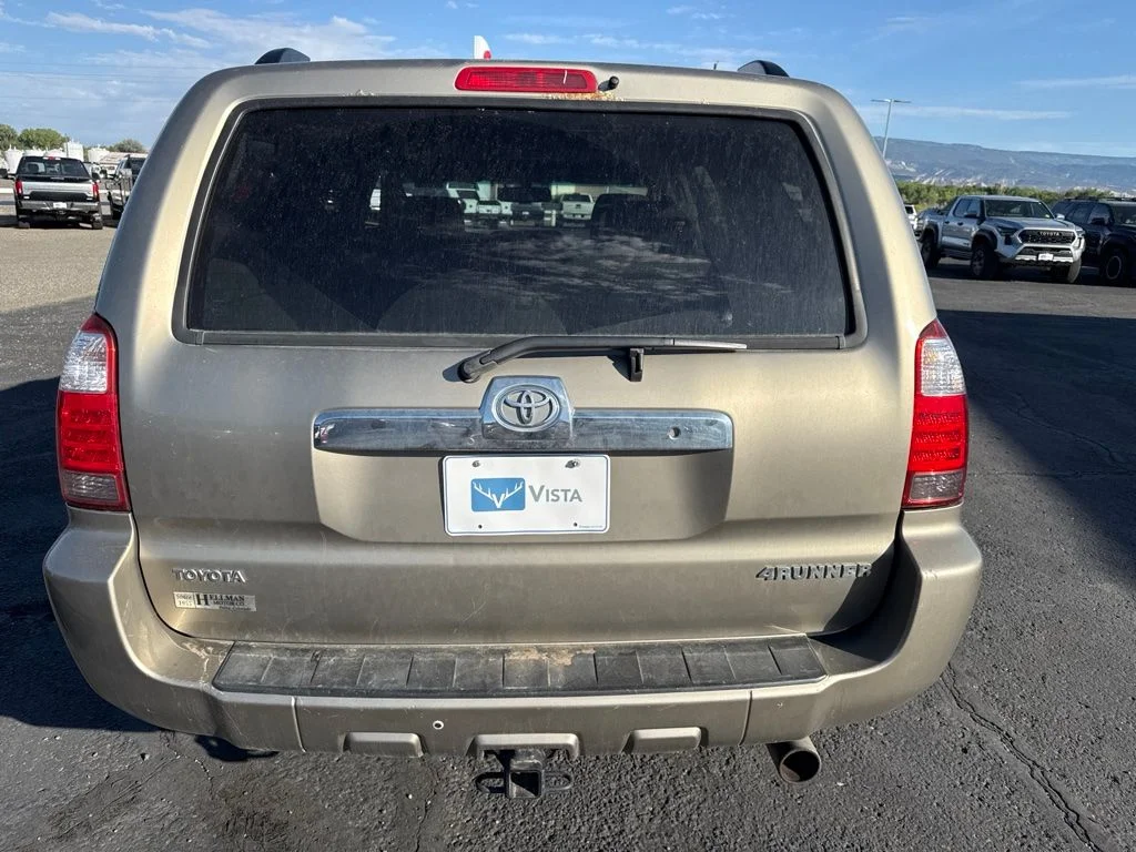 Used 2008 Beige Toyota SR5 image 9