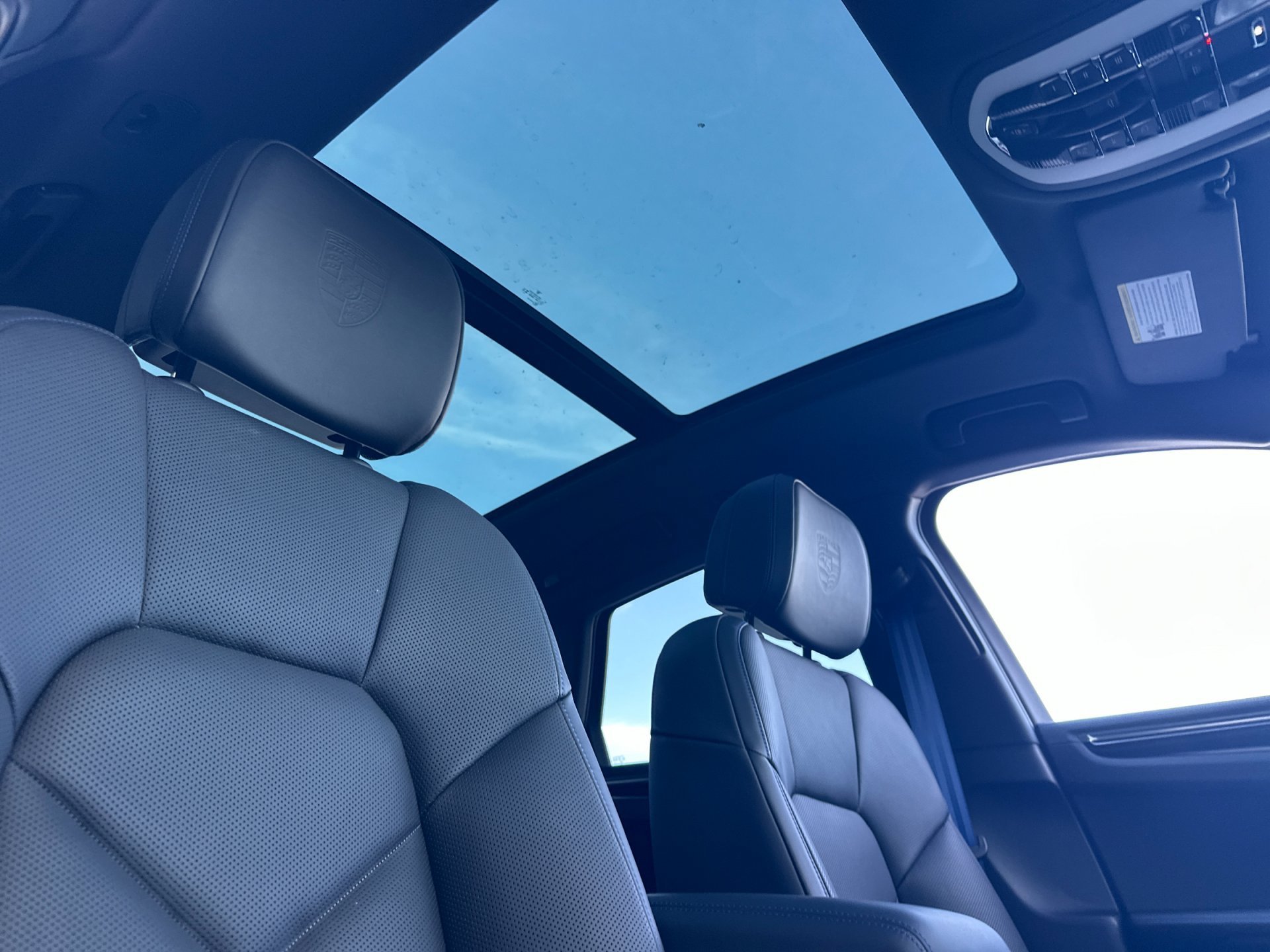 2026 Porsche Macan S - Photo 21