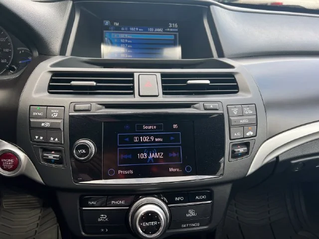 Used 2013  Honda EX-L image 20