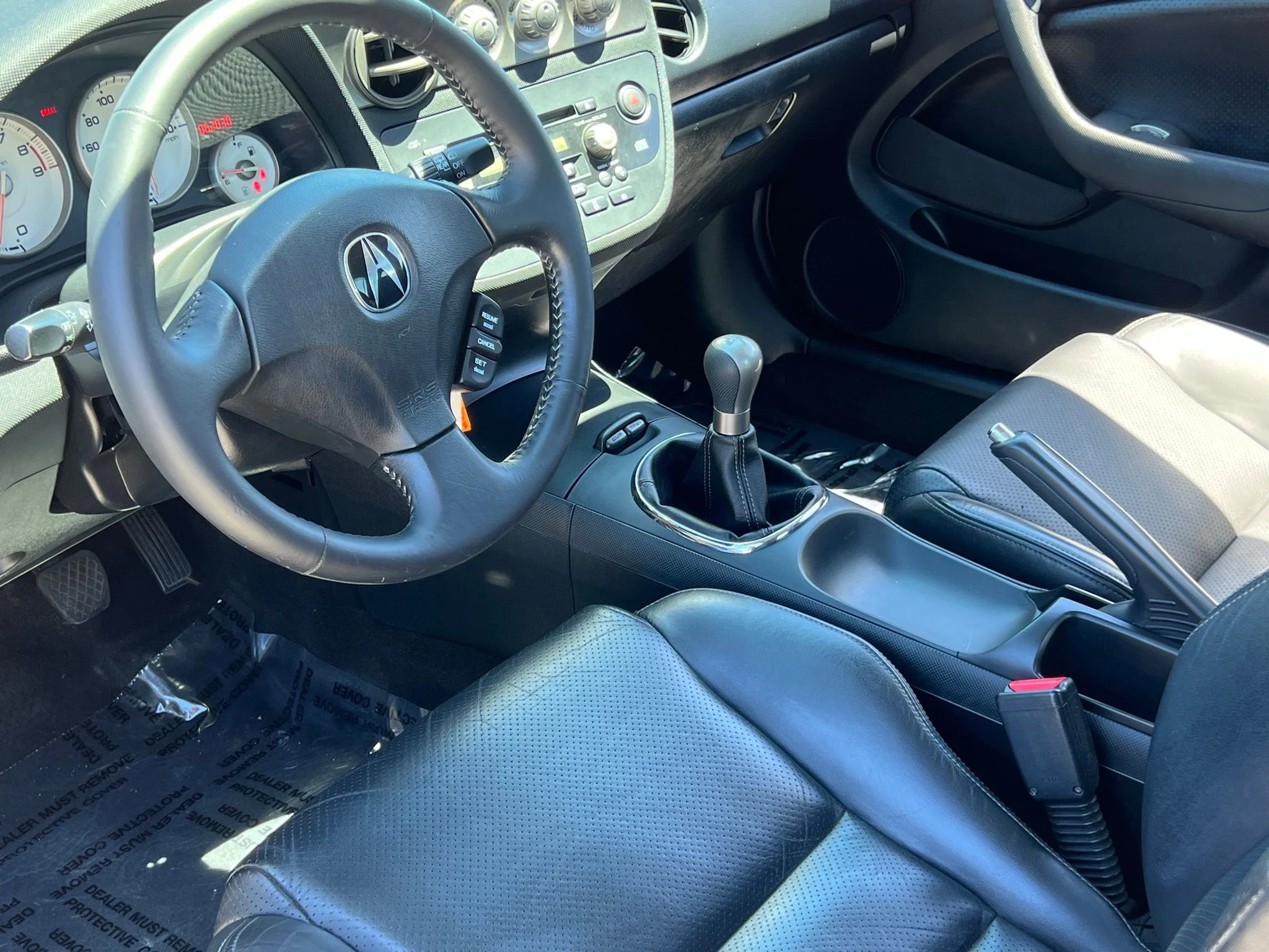 Used 2005  Acura Type S image 2