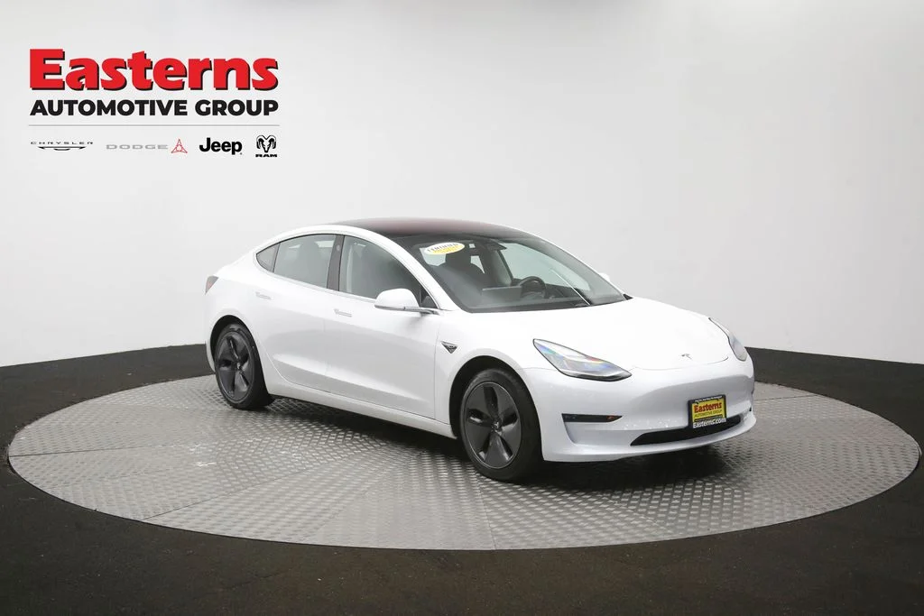 Used 2018 White Tesla Long Range image 43