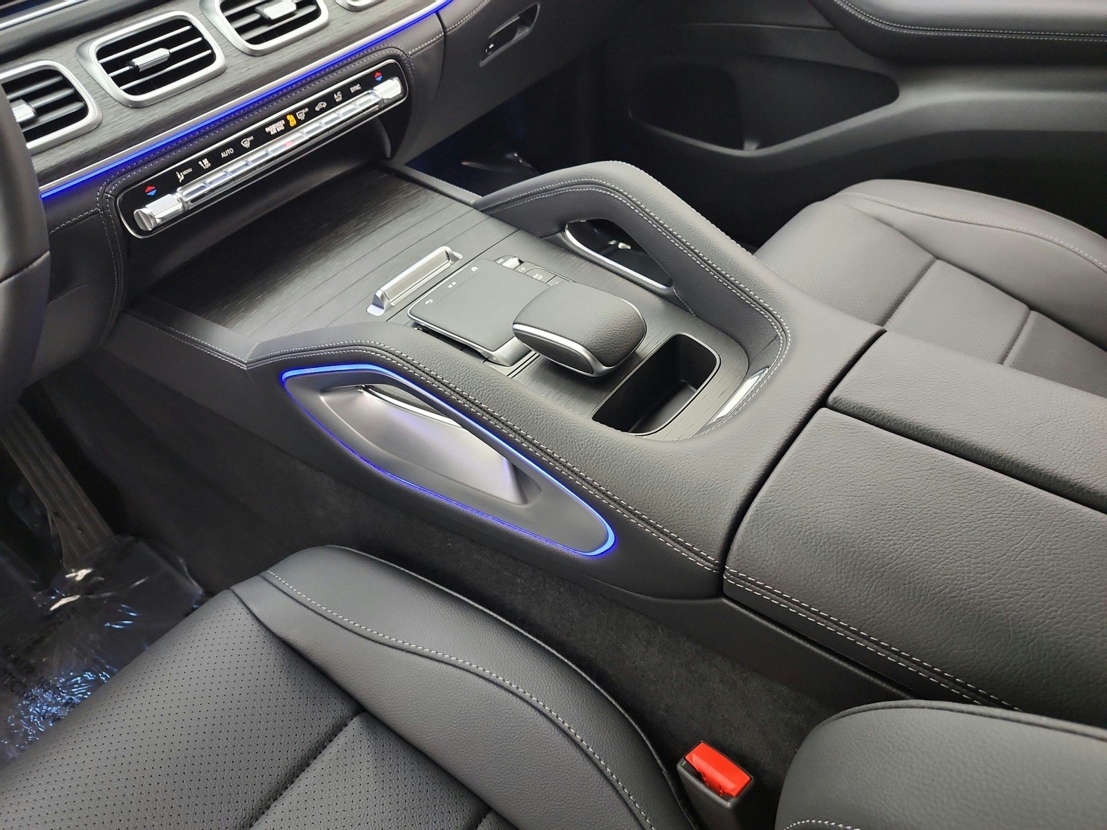 New 2026 MANUFAKTUR Alpine Grey Mercedes-Benz GLE 450 4MATIC® Coupe image 10