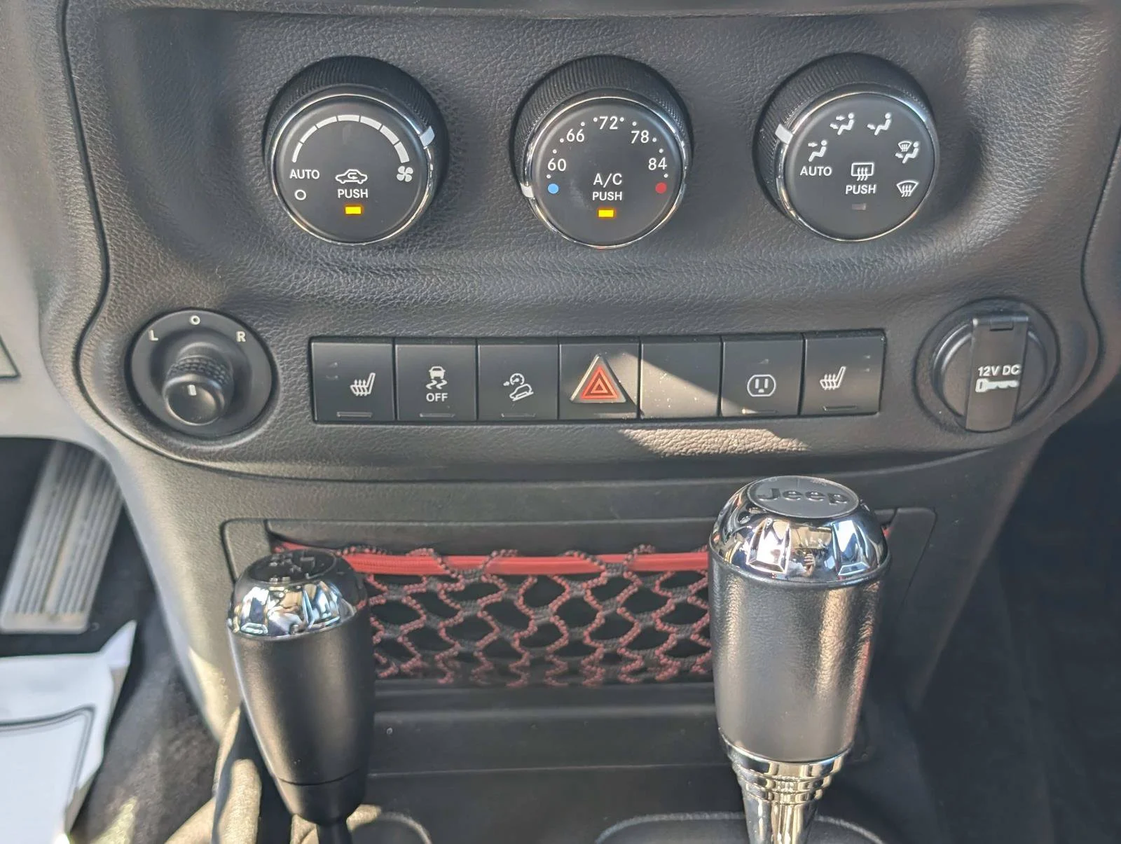 Used 2017 Beige Jeep Rubicon Recon 4x4 image 17