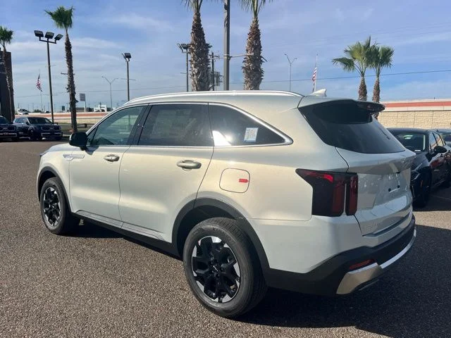 New 2026 White Kia S image 5