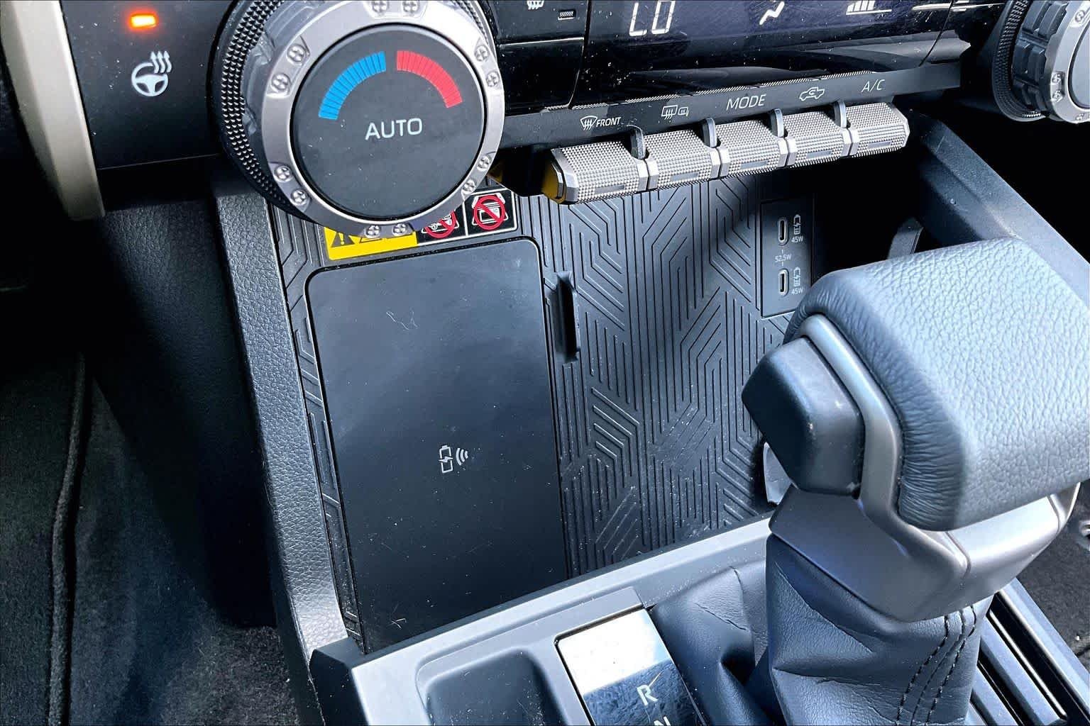 Used 2024 Ice Cap Toyota SR5 image 33