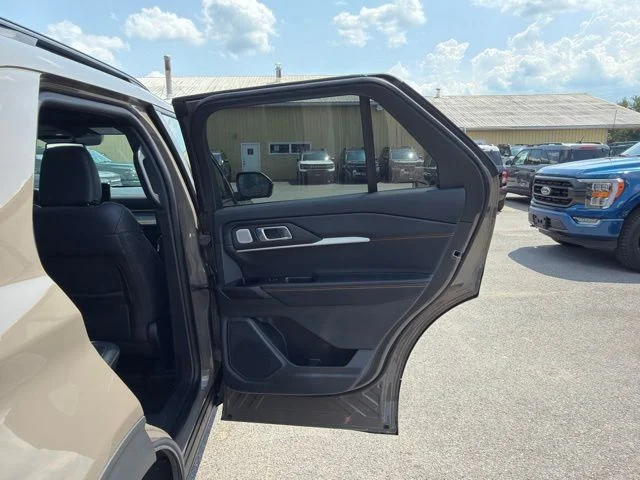 Used 2026 Gray Ford Tremor image 34
