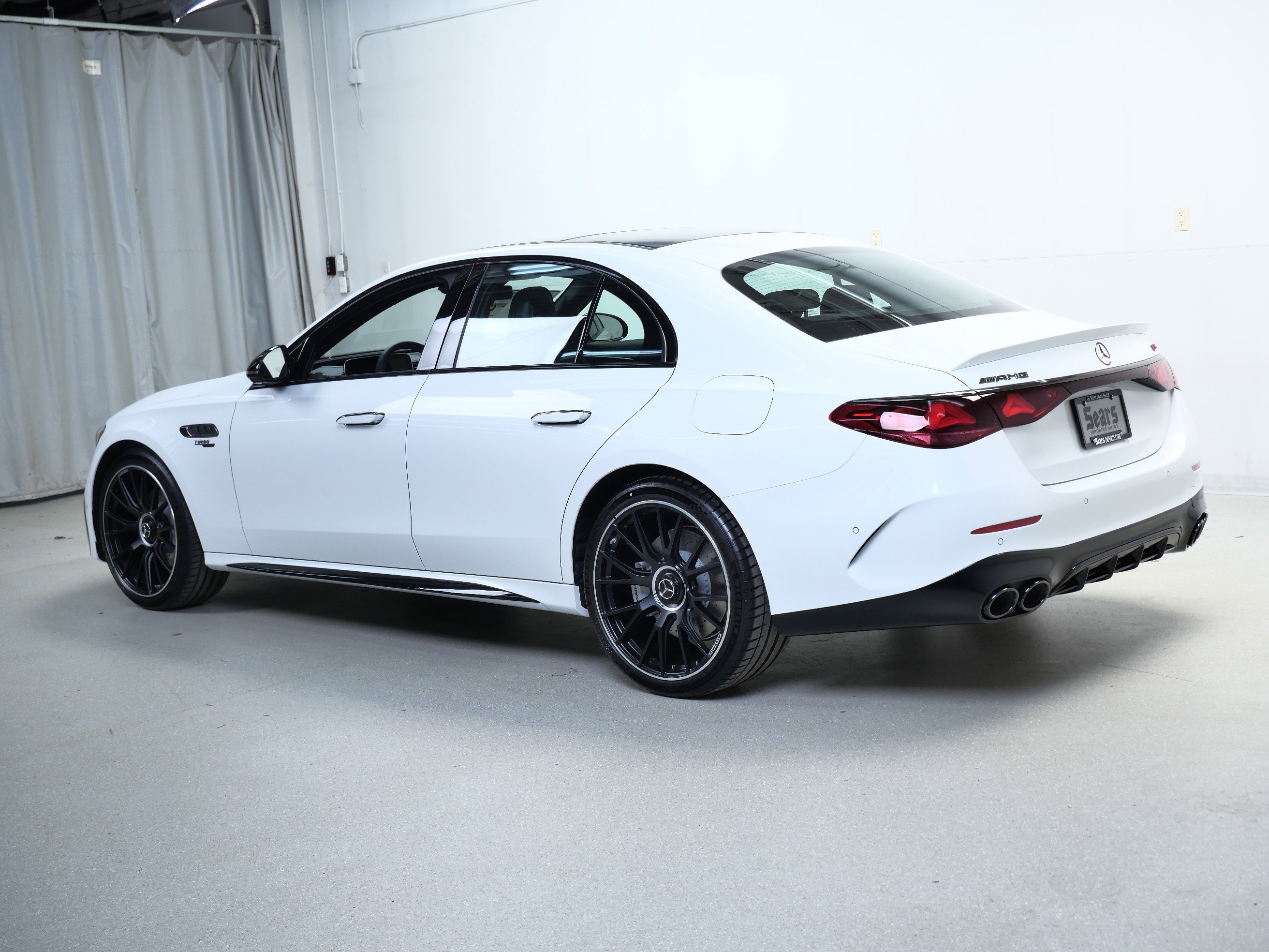 New 2026 MANUFAKTUR Moonlight White Metallic Mercedes-Benz AMG® E 53 E 4MATIC+ Sedan image 22