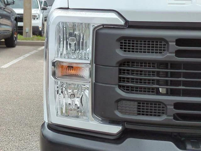 New 2026 Oxford White Ford F-250® XL image 10
