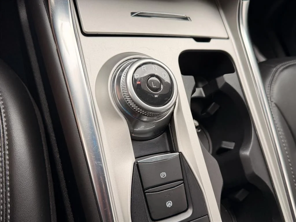 Used 2024 Stone Blue Ford XLT image 22