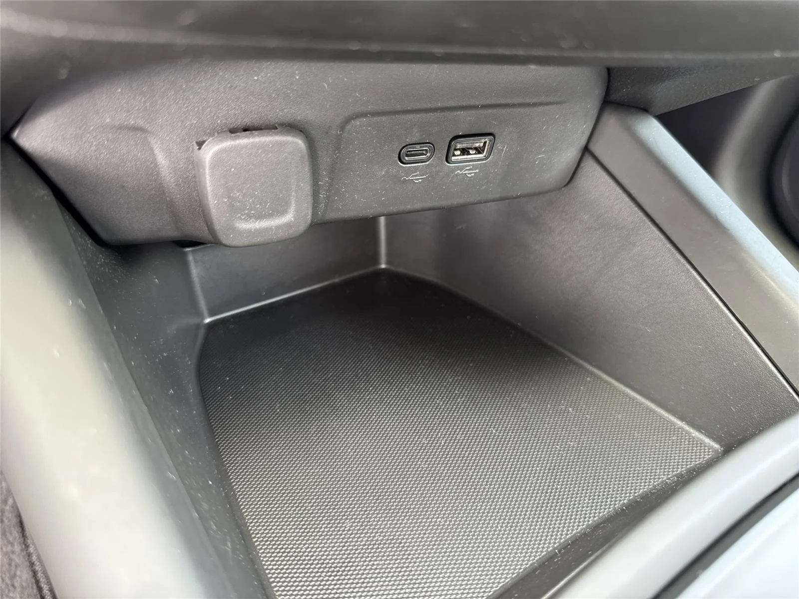 Used 2025 Mosaic Black Metallic Chevrolet LS image 27