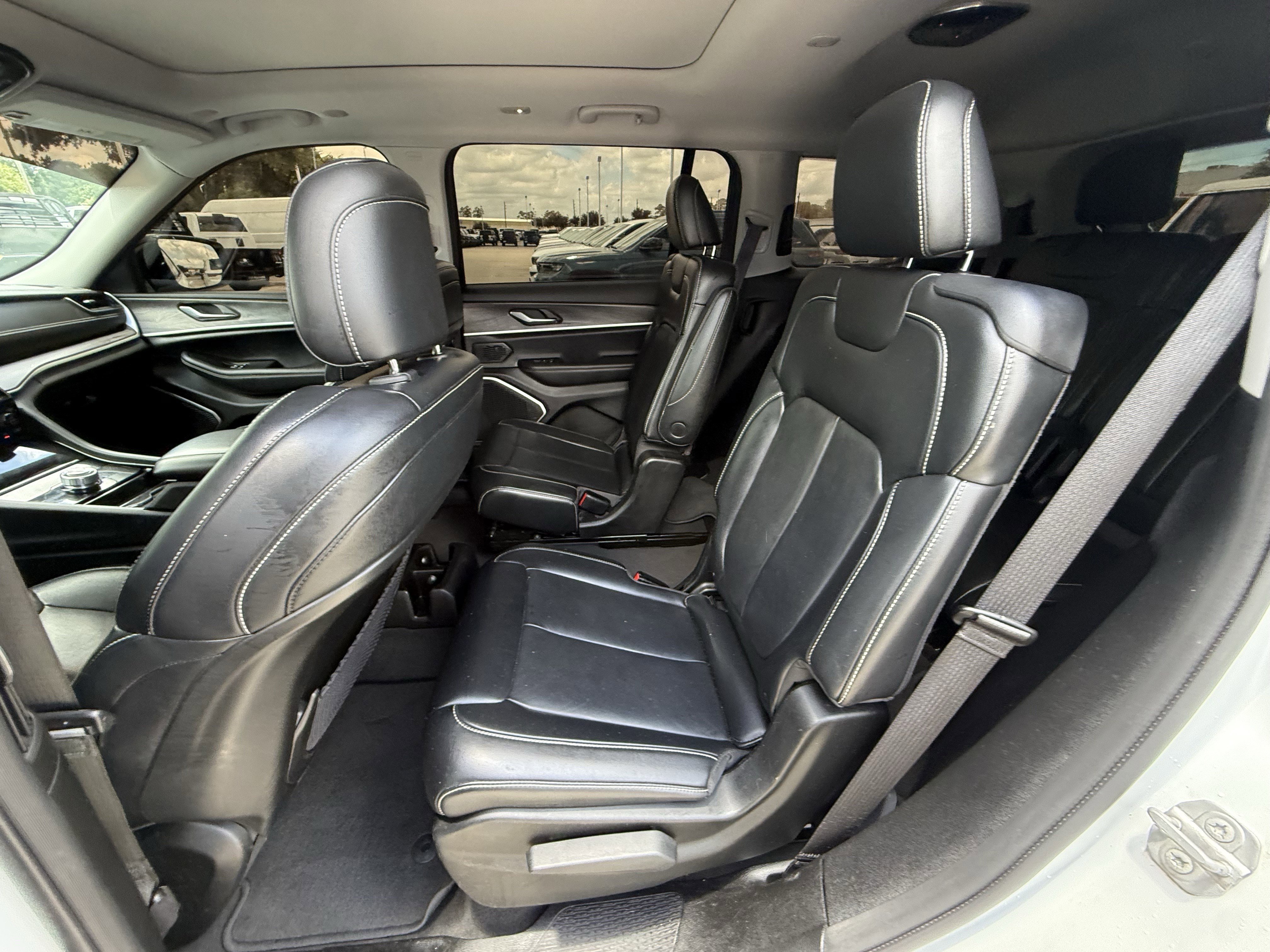 Used 2021 Bright White Clearcoat Jeep Limited image 28