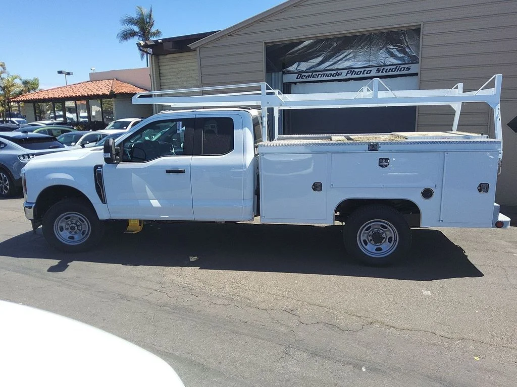 New 2026 White Ford XL image 25