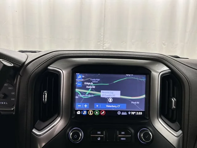 Used 2020 Iridescent Pearl Tricoat Chevrolet LTZ image 9