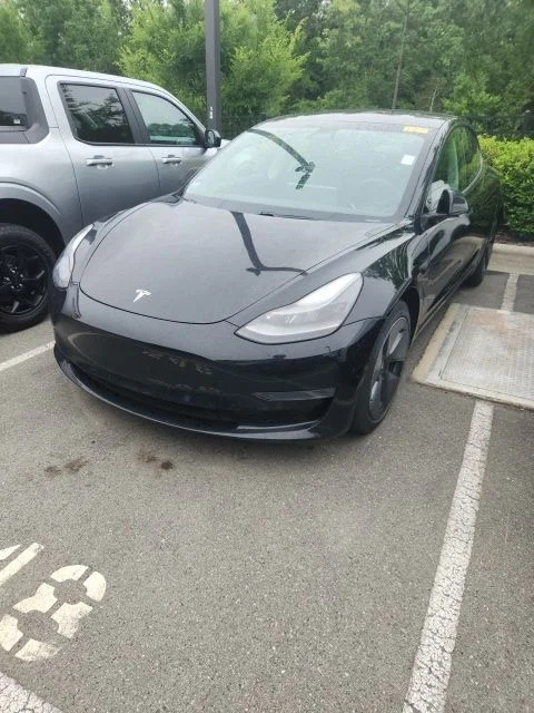 2021 Tesla Model 3 Standard Range Plus's photo