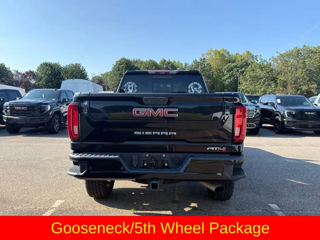 Used 2022 ONYX BLACK GMC AT4 image 5
