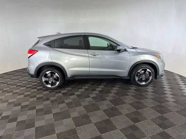 Used 2018 Silver Honda EX image 5