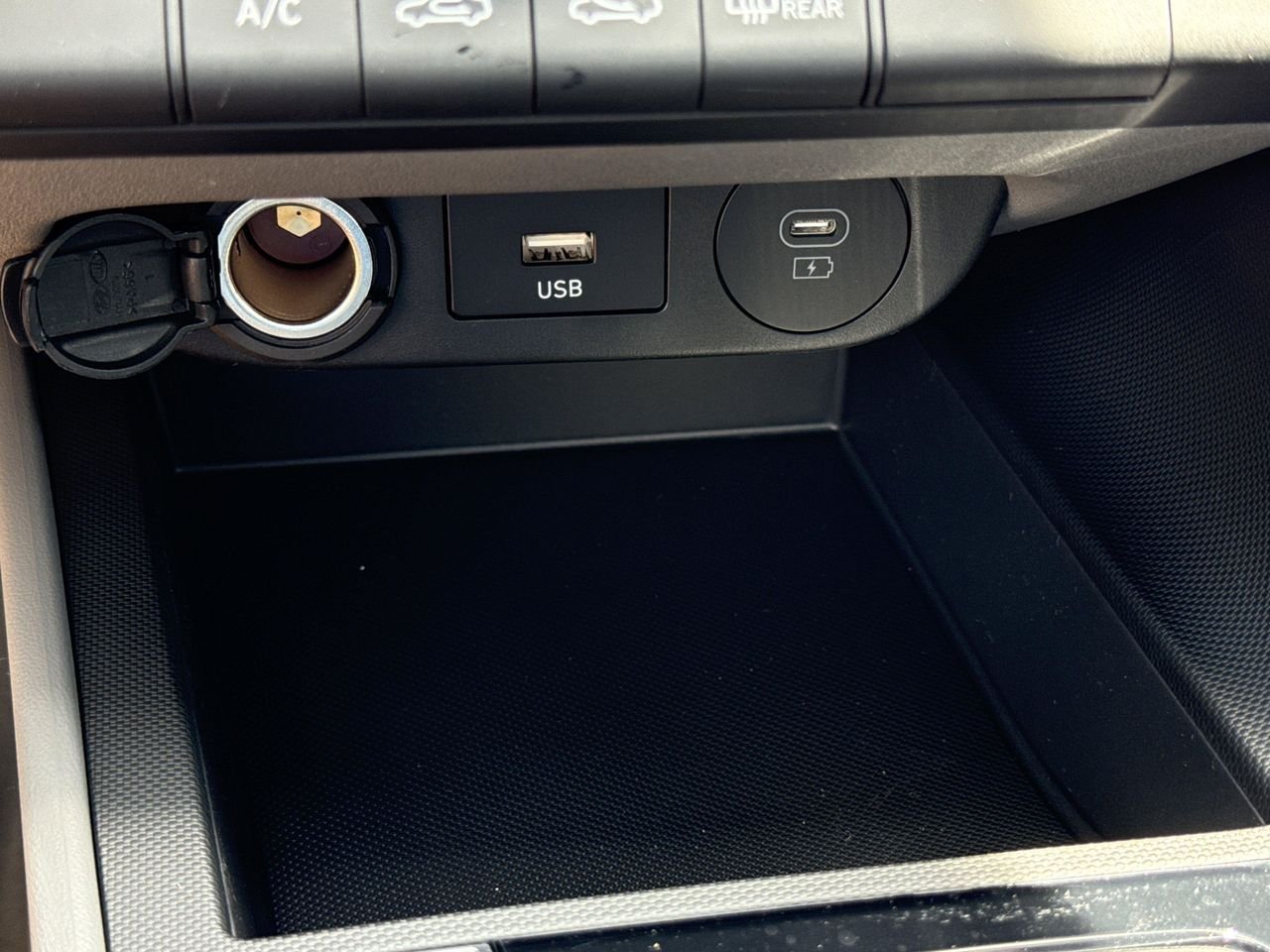 New 2026 Amazon Gray Hyundai SE image 24