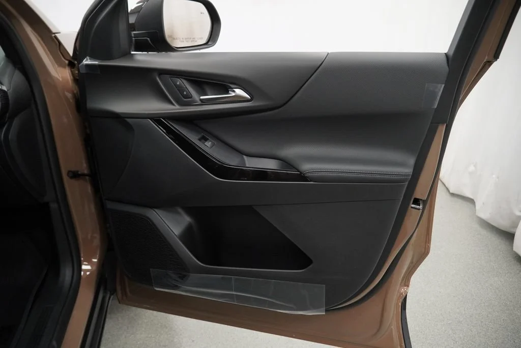 2027 Chevrolet Equinox LT - Photo 27