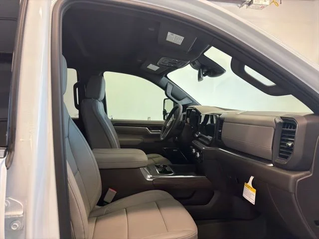 2026 GMC Sierra 3500HD SLT - Photo 25