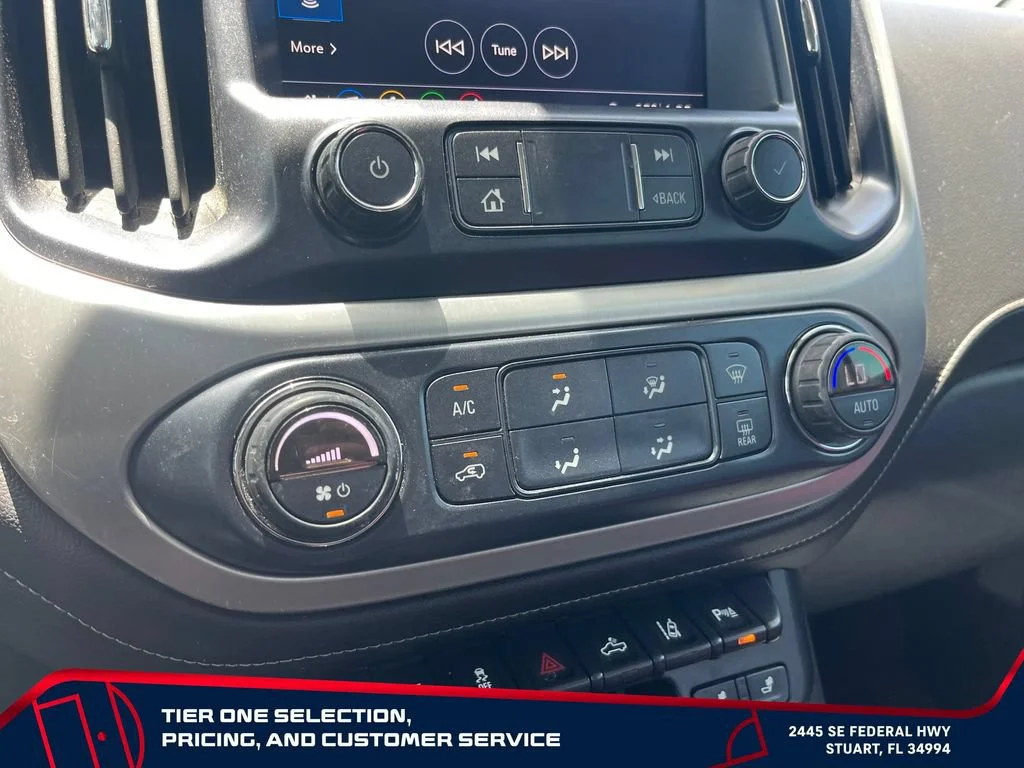 Used 2019 SUMMIT WHITE GMC 4WD SLT image 29