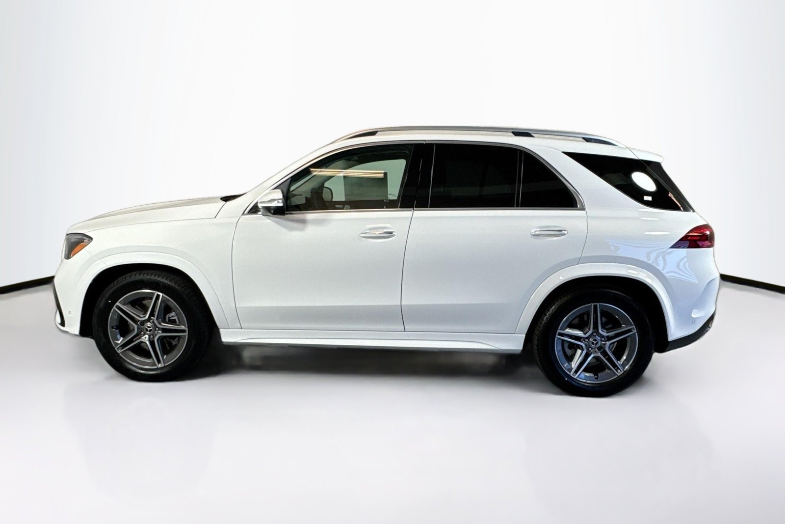 New 2026 Polar White Mercedes-Benz GLE 450 image 8
