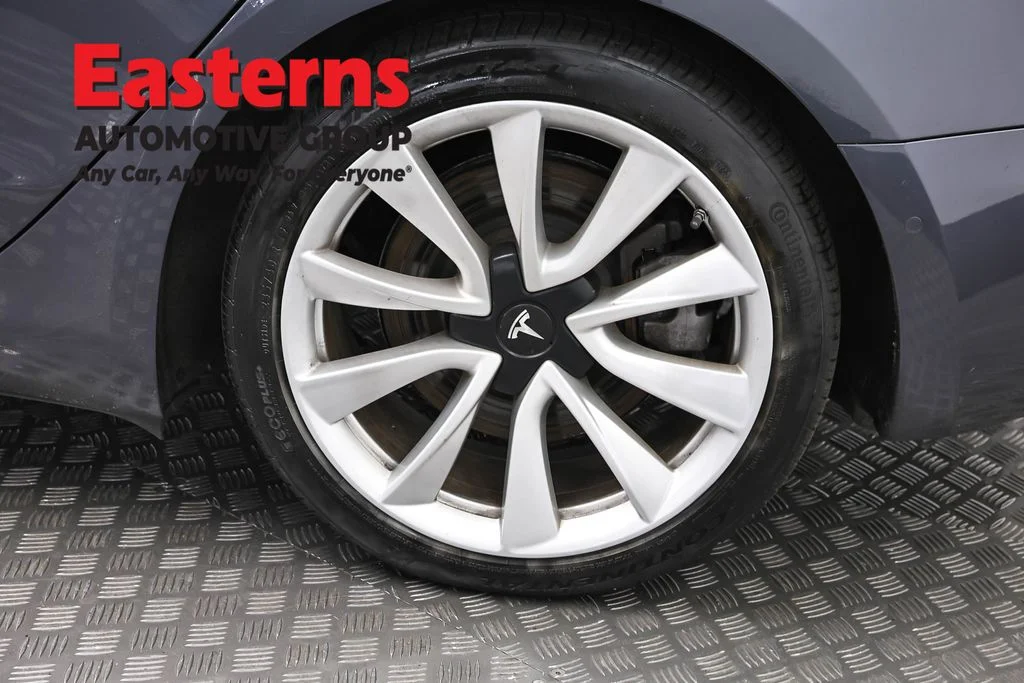 Used 2018 Gray Tesla Long Range image 26