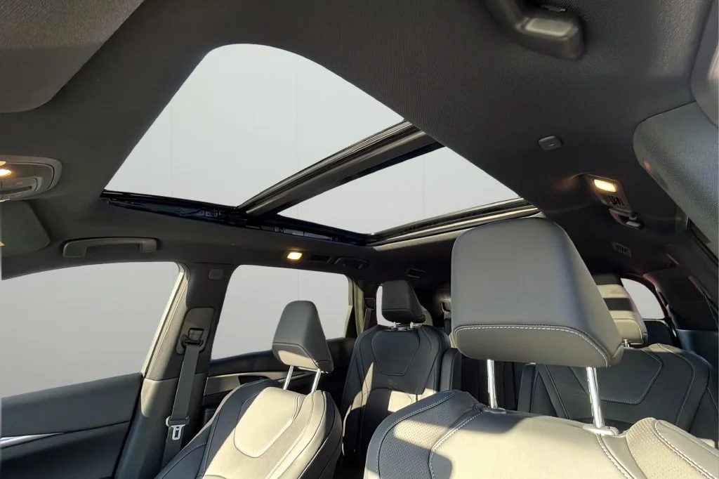 New 2027 GRAPHITE SHADOW INFINITI Sport AWD image 32