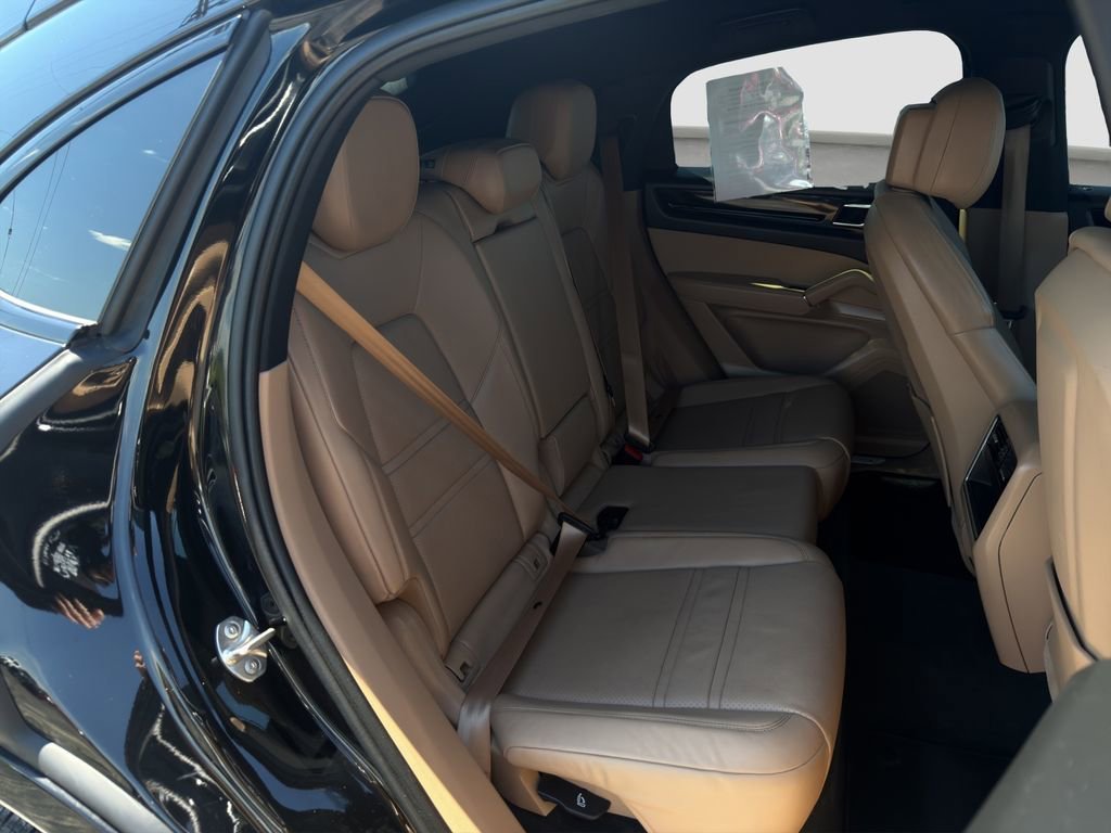 2022 Porsche Cayenne Coup Platinum Edition - Photo 19