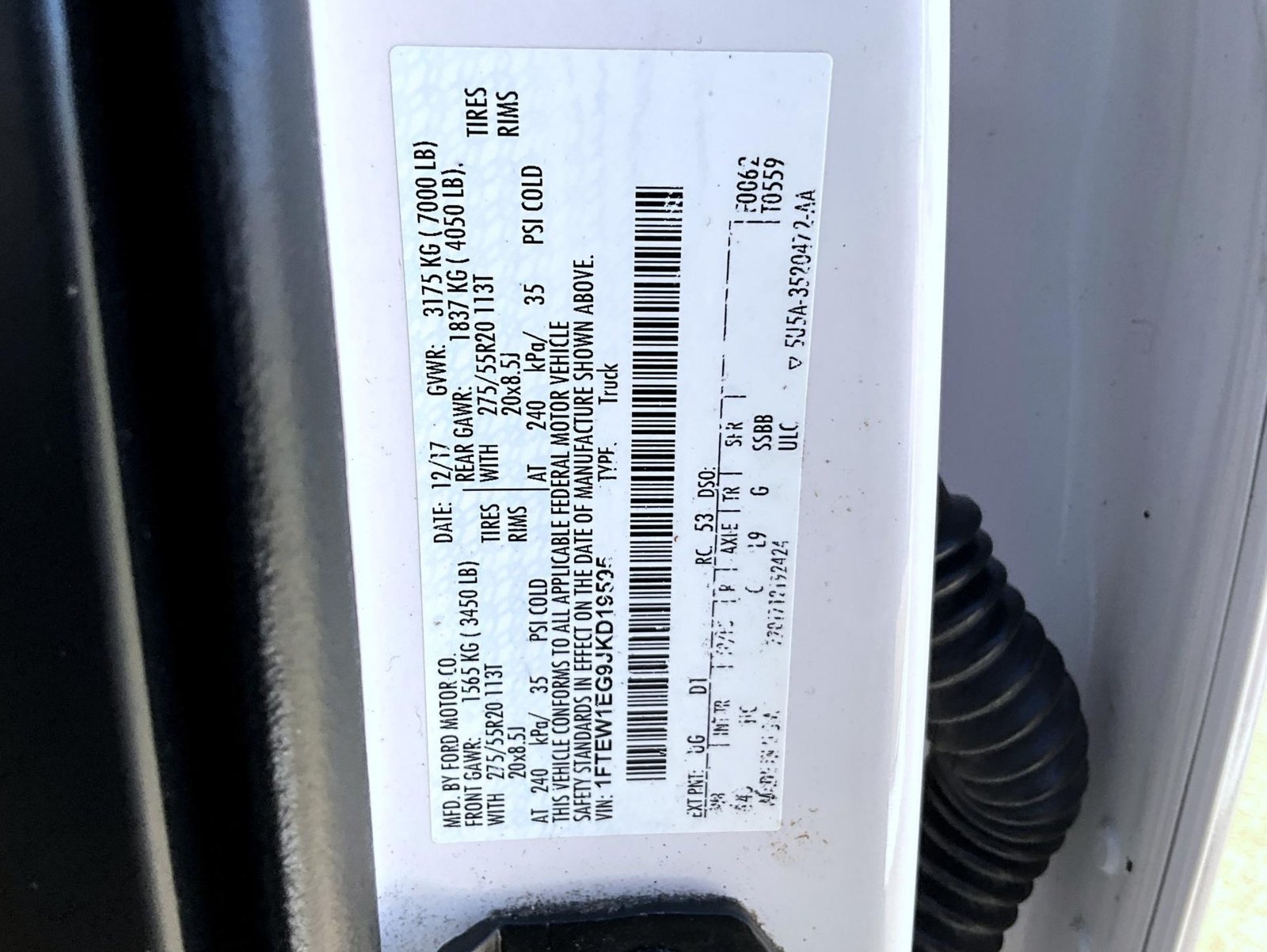Used 2018 White Ford Lariat image 27