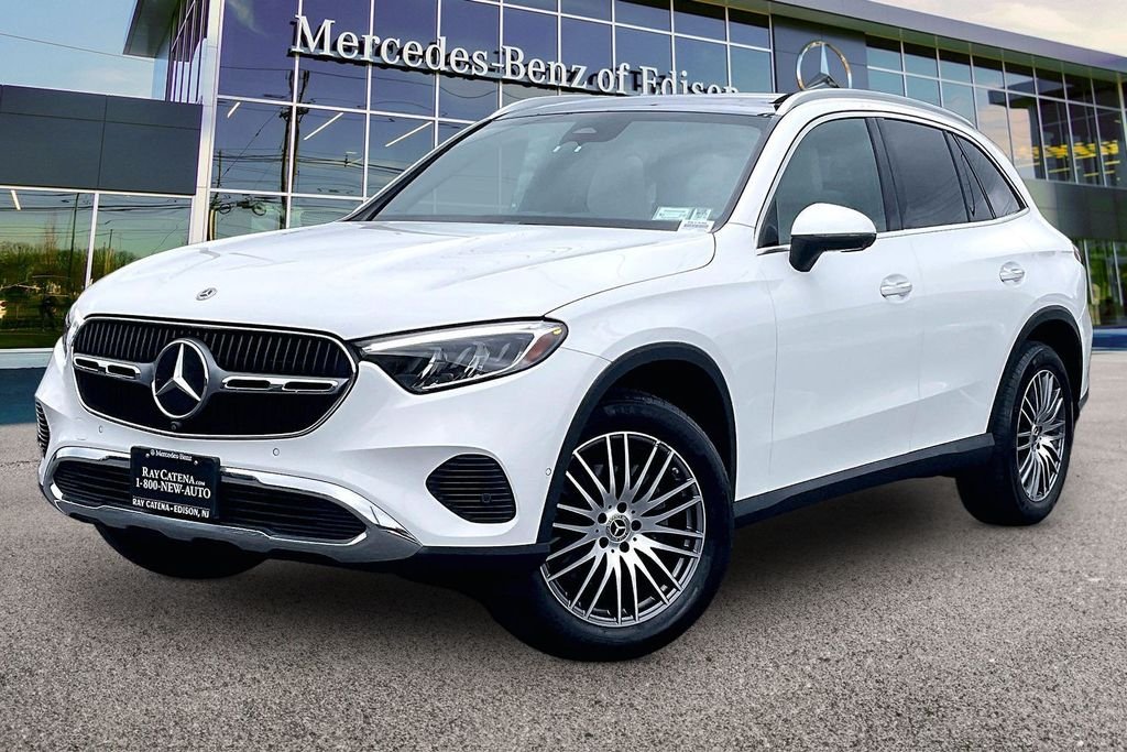 2023 Mercedes-Benz GLC GLC 300 - Photo 6