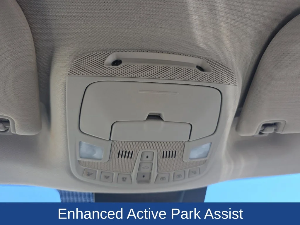 Used 2018 White Ford Platinum image 19