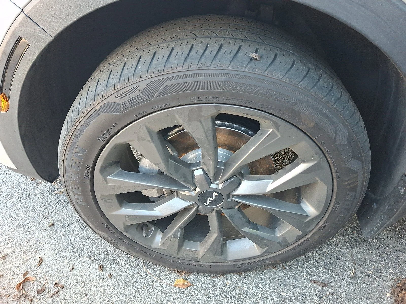 Used 2022 Wolf Gray Kia X-Line SX Prestige image 3