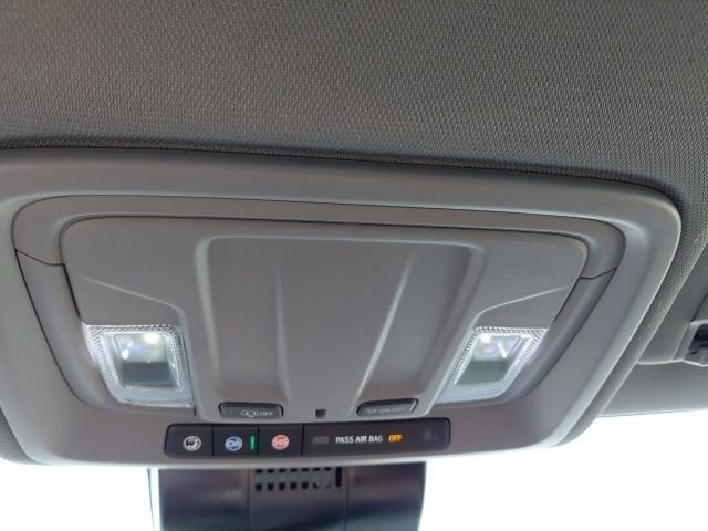 Used 2024 Summit White Chevrolet LT image 22