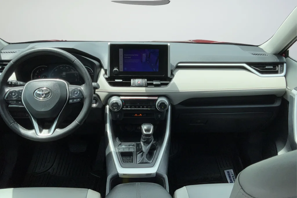 2025 Toyota RAV4 XLE Premium - Photo 11