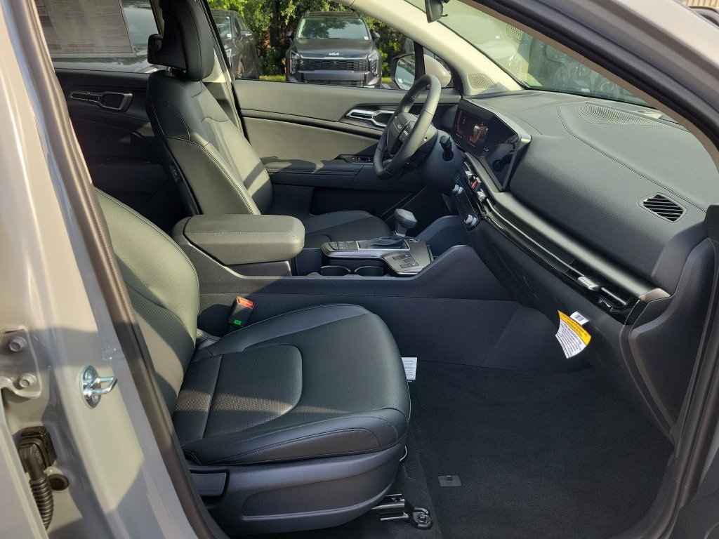 New 2027 Wolf Gray Kia EX image 7